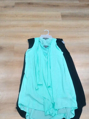 Kate & Mallory Layered Sleeveless Tunic in Turquoise & Black Size Medium